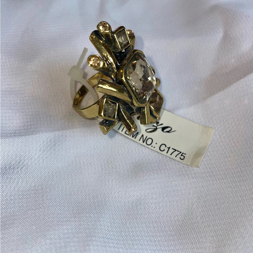 Geometric Gold tone Clear Rhinestone Statement Ring - Picture 3 of 5